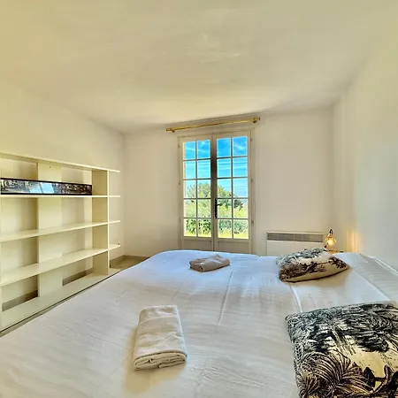 Paisible - Vue - Jardin Апартаменты *